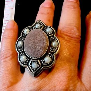 Gucci ring faux pearl & velvet silver tone metal size 5 1/2